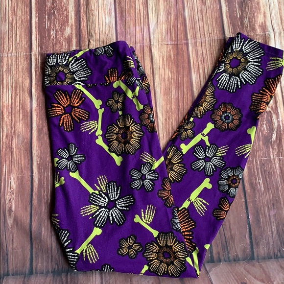 LuLaRoe Pants - 4/25 LULAROE Purple Lime Green Halloween Bones